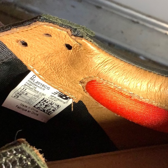 New Balance Suede Abzorb casual Fashion Sneakers -Never Worn! - Picture 8 of 8